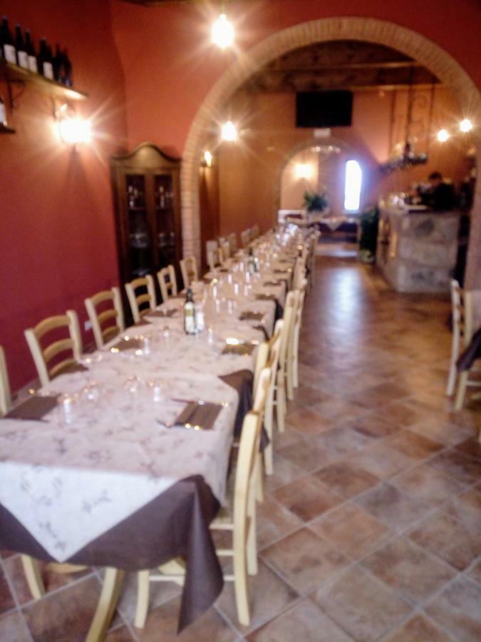 Apartament Agriturismo Deni Cenaia Zewnętrze zdjęcie